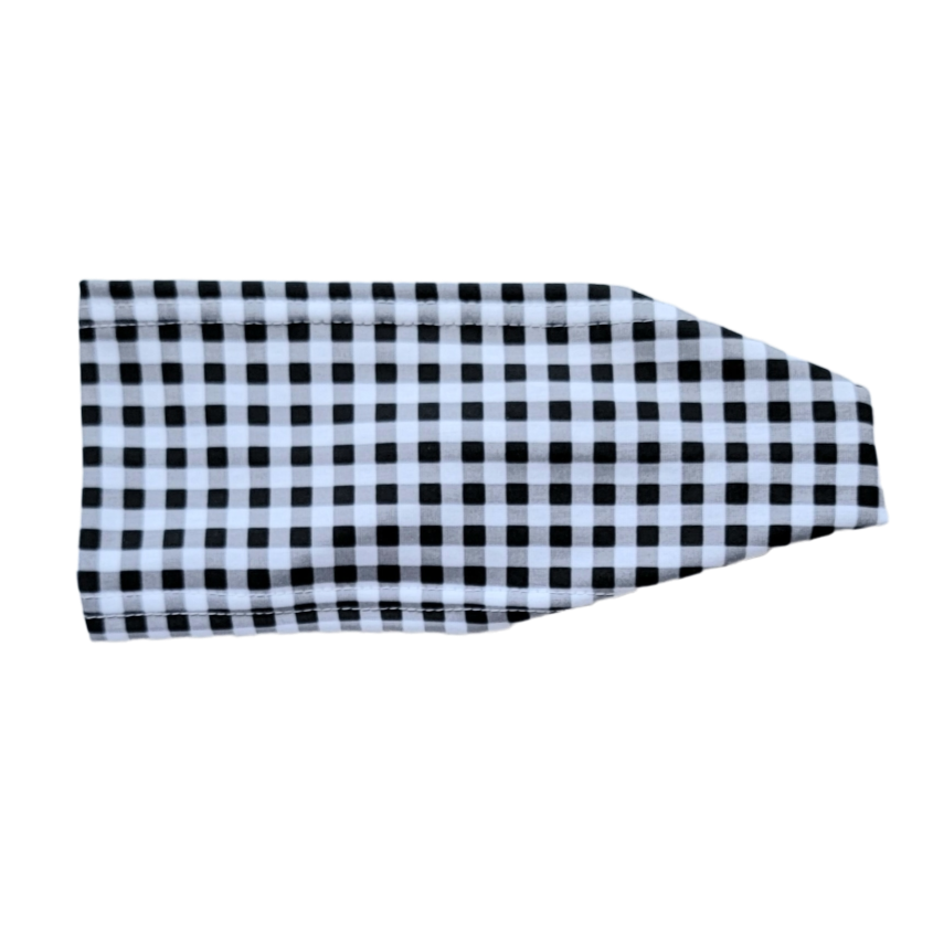 tiny black and white gingham pattern